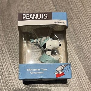 Hallmark Snoopy Christmas Tree Ornament -Peanuts 2017